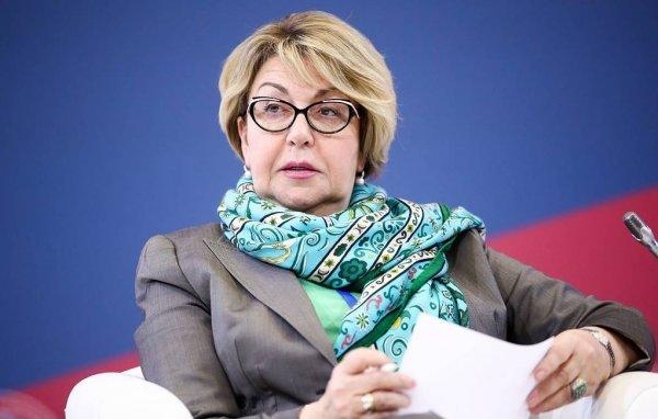 Посланикът на Русия в София Н Пр Елеонора Митрофанова говори